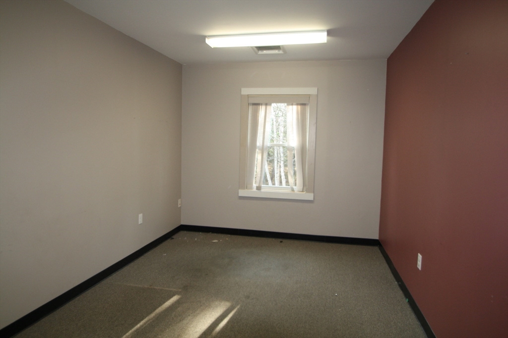 681 Falmouth Rd Property Photo 4