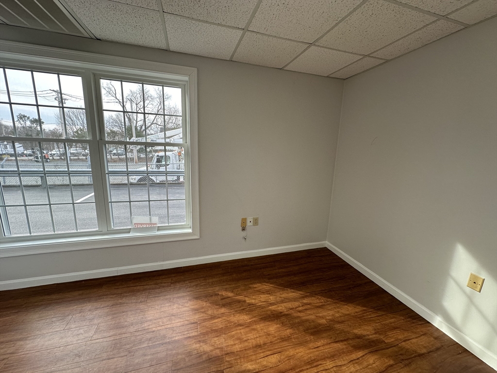 64 Holten St Property Photo 2