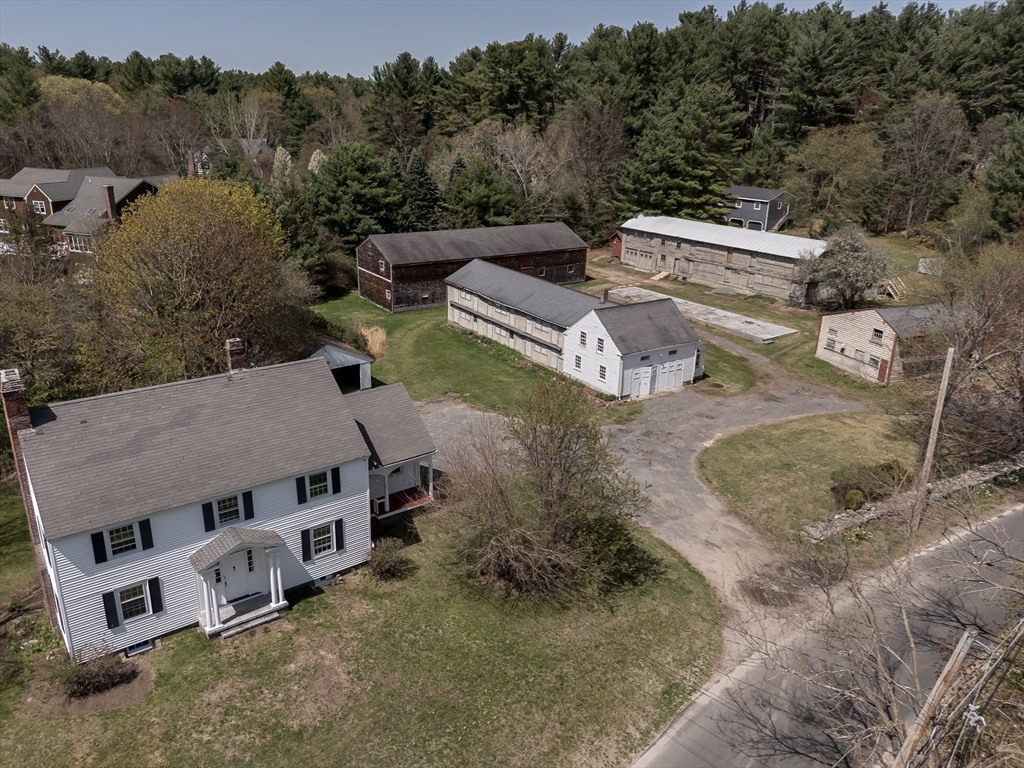 1056 Curve St Property Photo