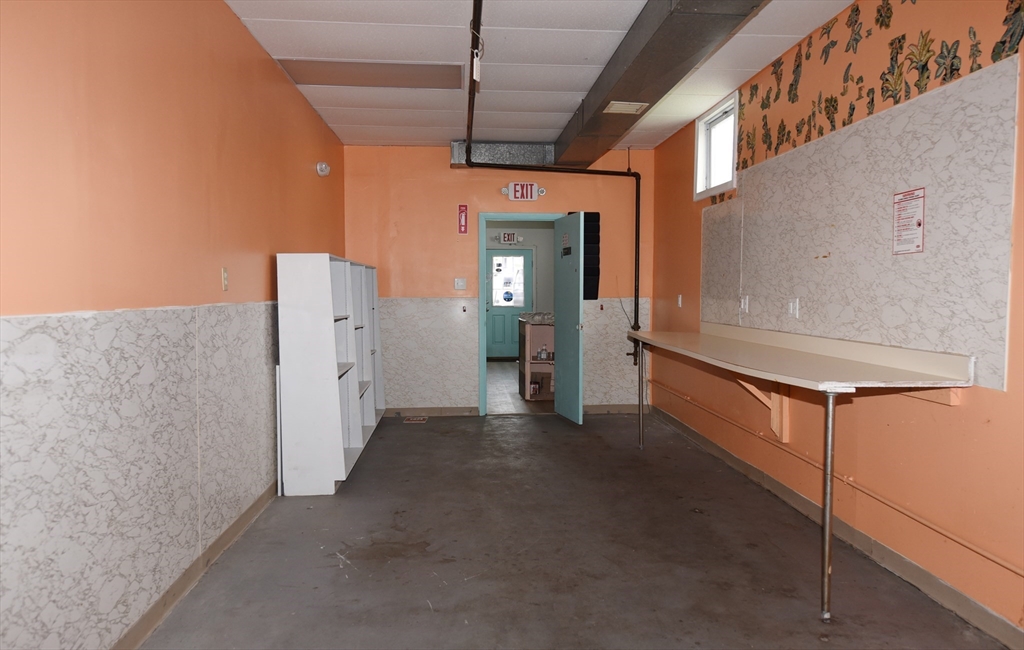 62 Beach St Property Photo 12