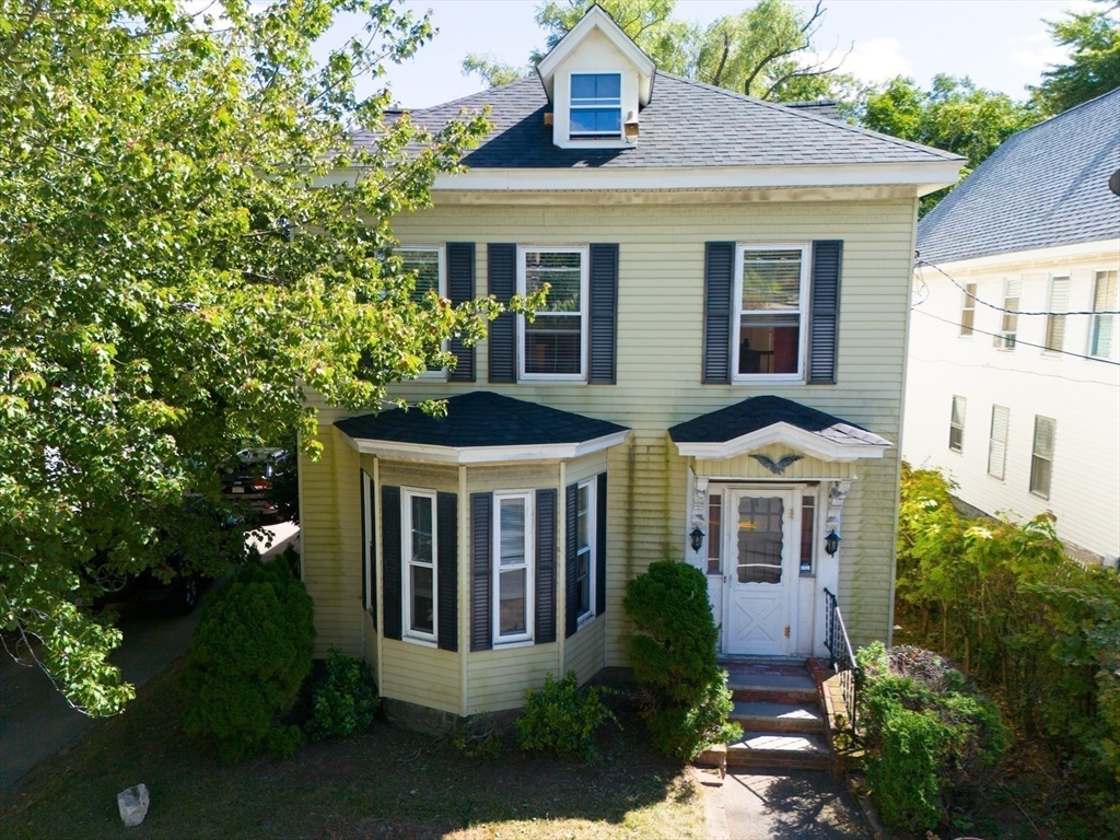 228 Varnum Ave Property Photo 1