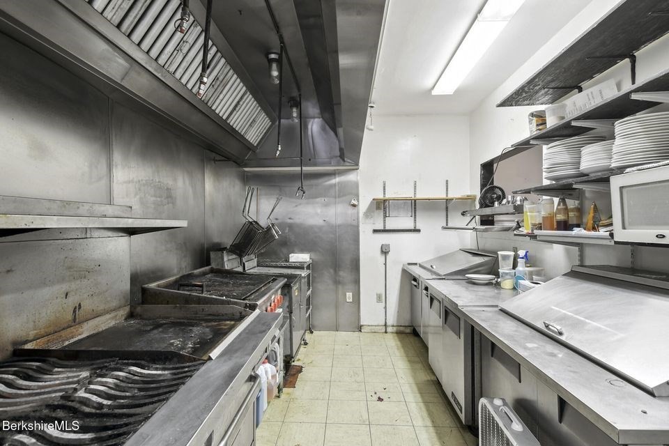 47 Park St Property Photo 28
