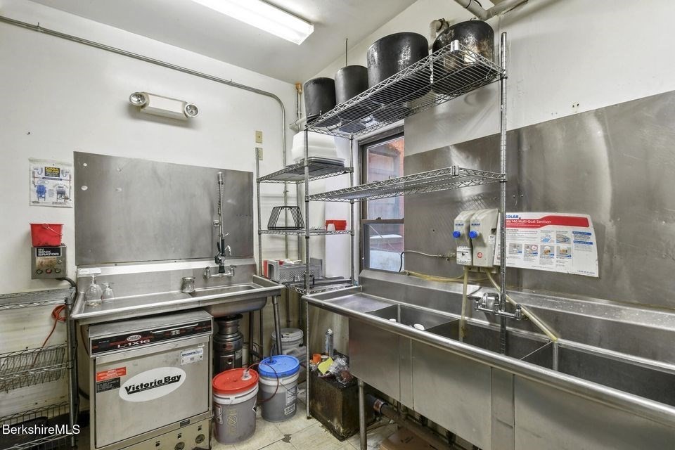 47 Park St Property Photo 30