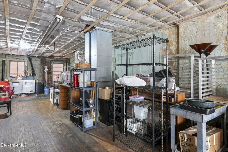 47 Park St Property Photo 35