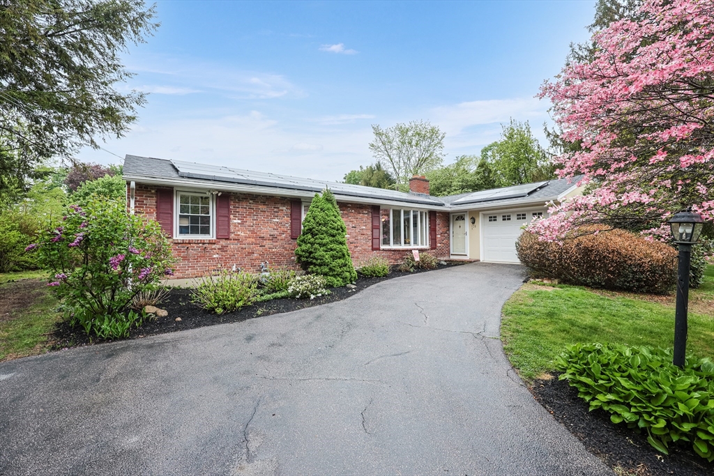 138 Holly Lane Property Photo