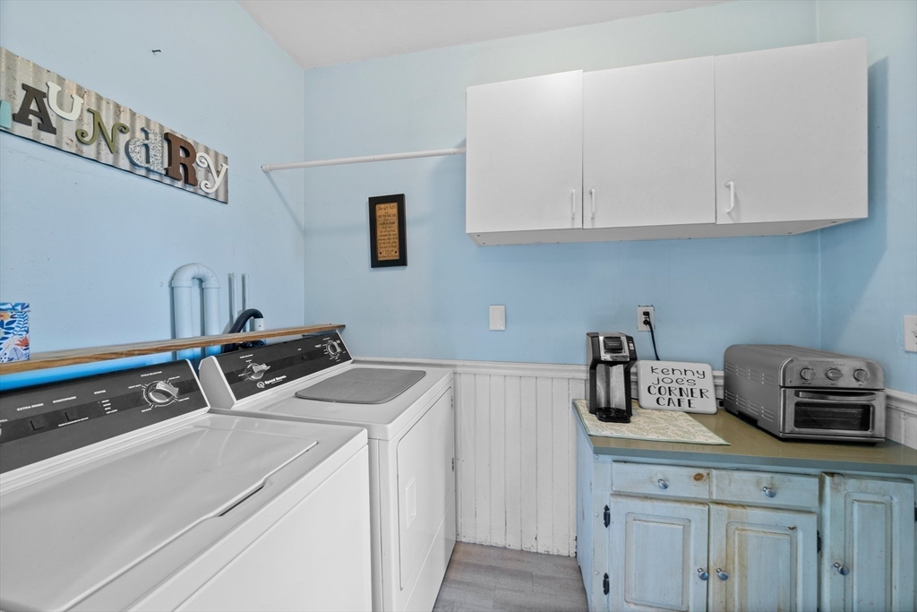 35 Hobart Ave Property Photo 8