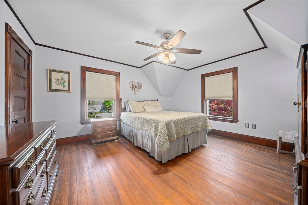 35 Hobart Ave Property Photo 14
