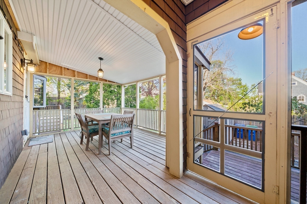 35 Hobart Ave Property Photo 19