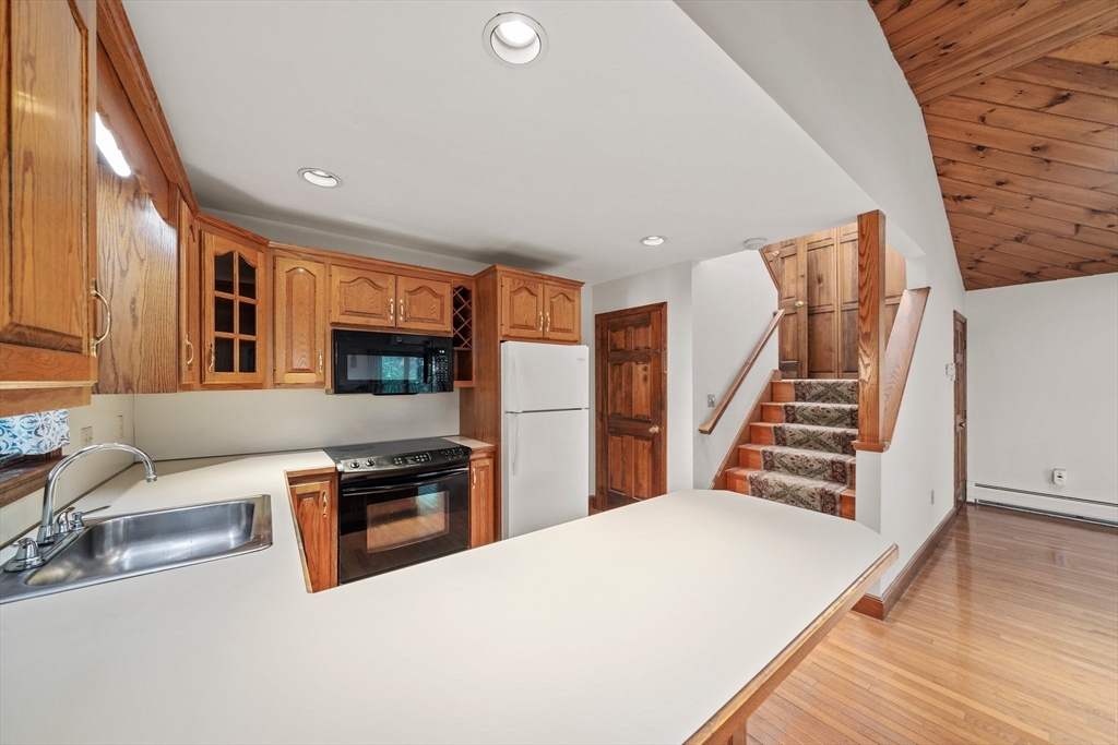35 Hobart Ave Property Photo 25