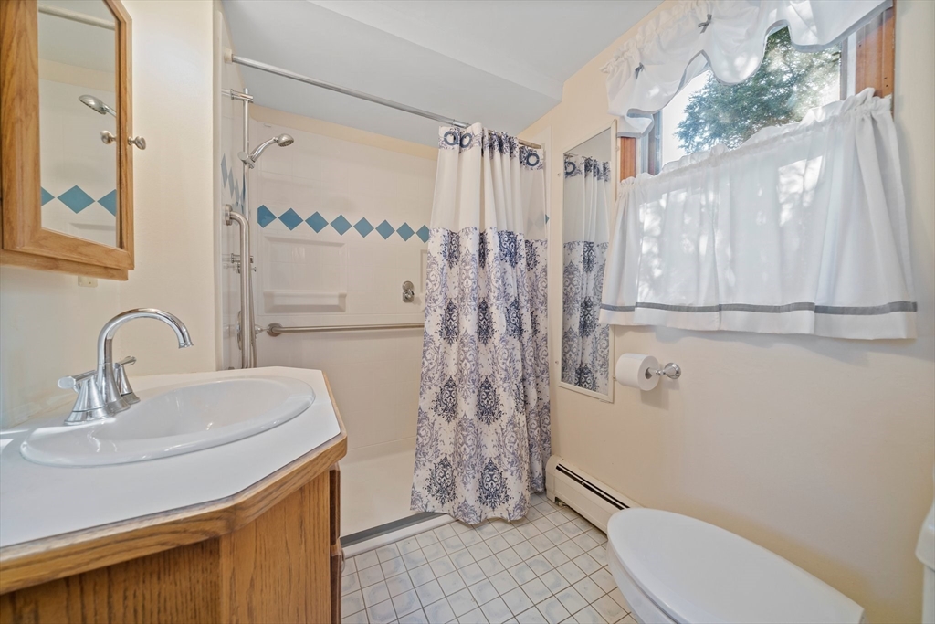 35 Hobart Ave Property Photo 28