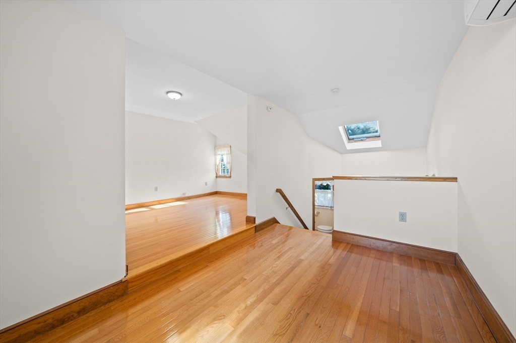 35 Hobart Ave Property Photo 30
