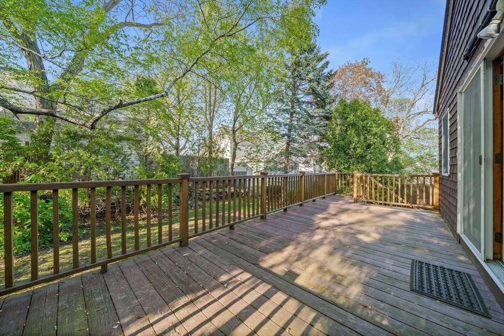 35 Hobart Ave Property Photo 33