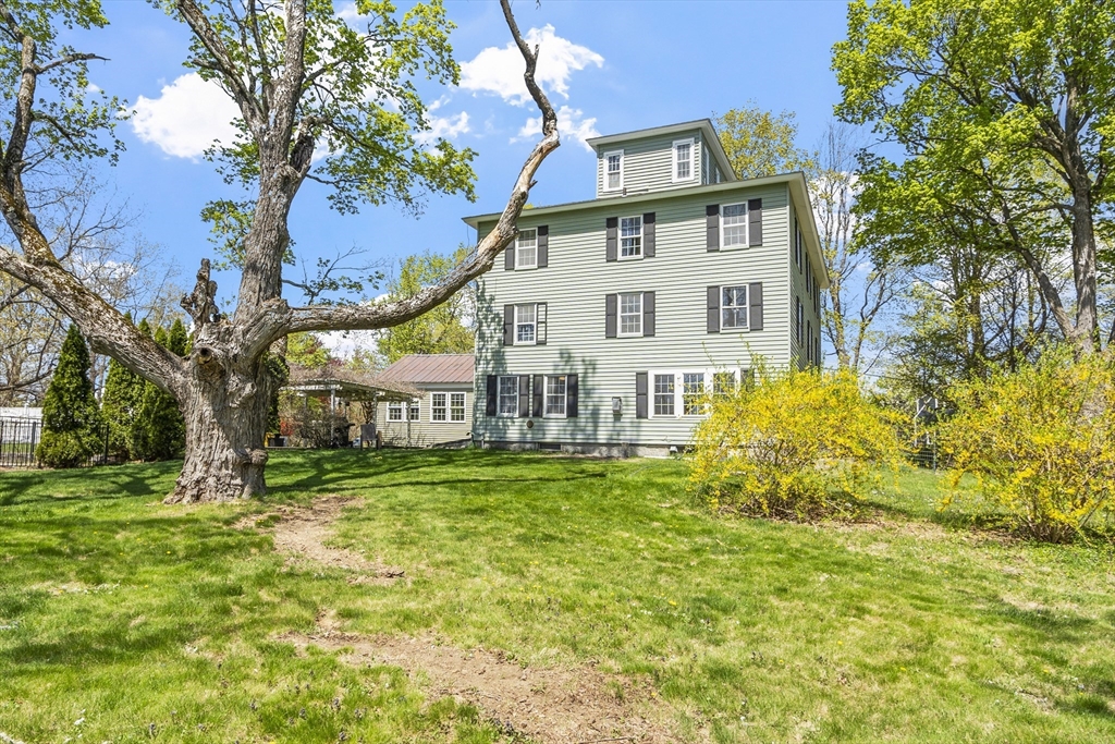 293 West St Property Photo