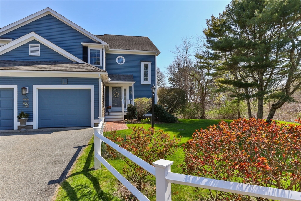 2 Englewood Dr Property Photo