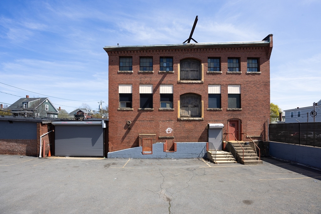 40 Lake Street Property Photo 1