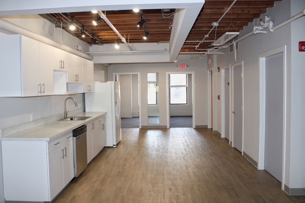162 Canal Street # 401 Property Photo 2