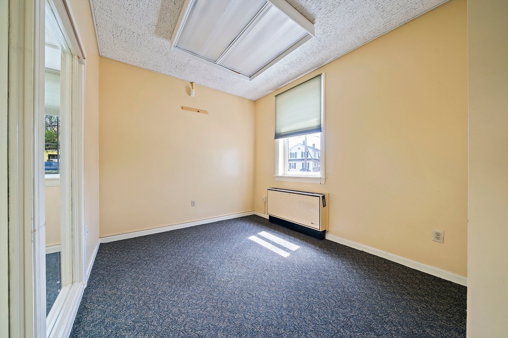 451 Andover St # 105 Property Photo 8