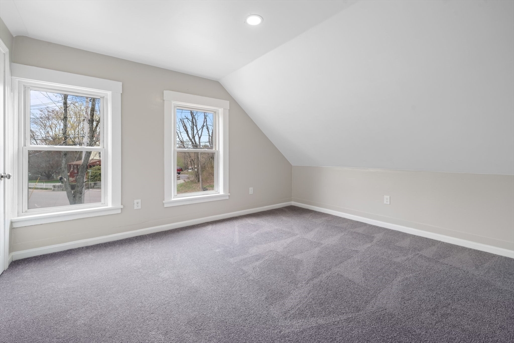 19 Bridge Street Property Photo 12
