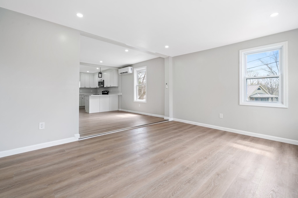 19 Bridge Street Property Photo 38