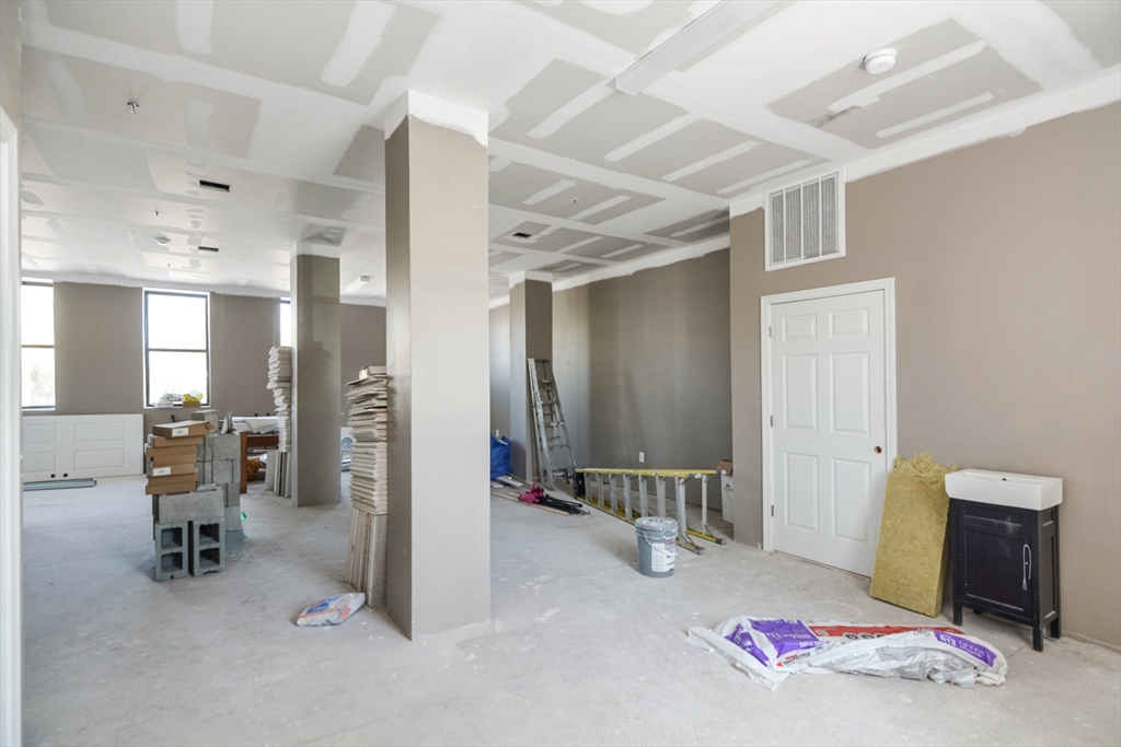 155 Crescent Property Photo 11