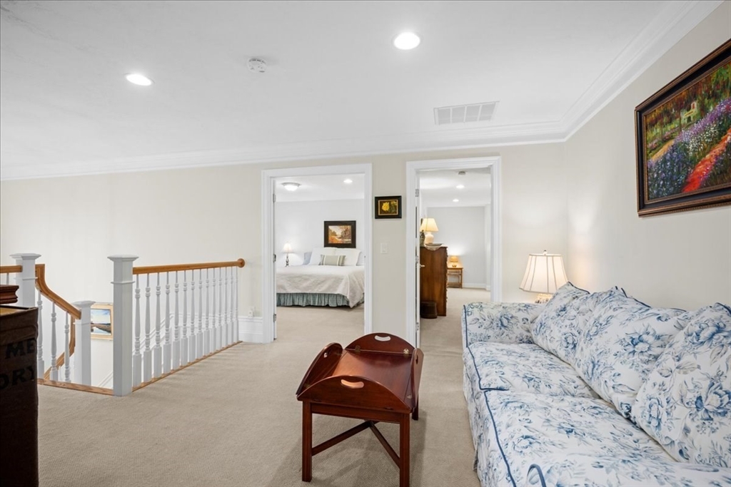 33 Adams Farm Rd # 9b Property Photo 24