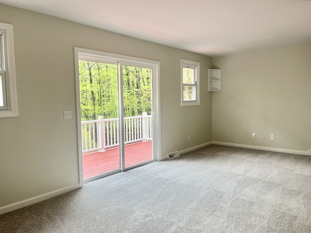 196 Munn Rd Property Photo 5