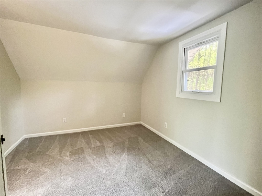 196 Munn Rd Property Photo 9
