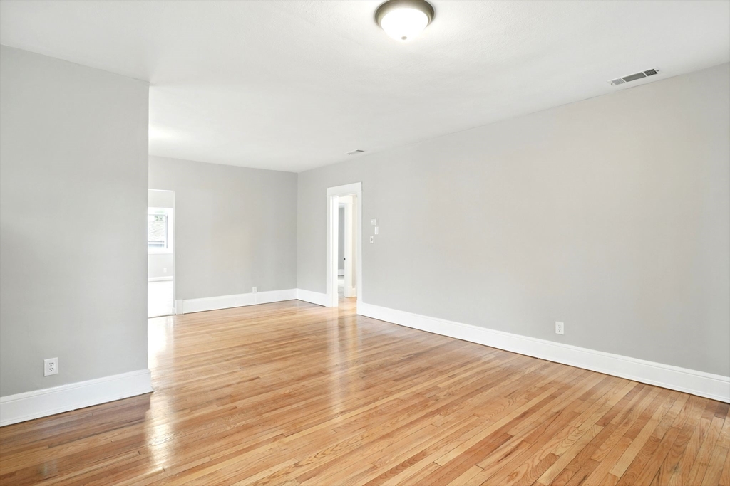 26 Dwight Rd Property Photo 6