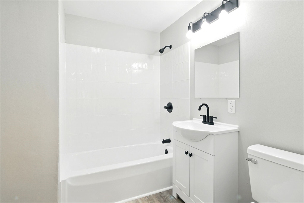 26 Dwight Rd Property Photo 16