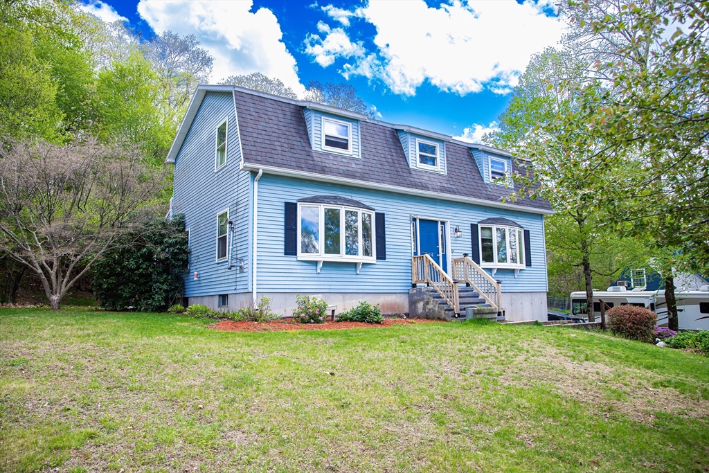 504 Pleasant St Property Photo
