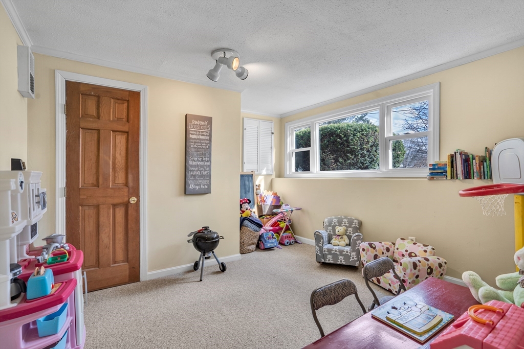 98 Appleyard Lane Property Photo 27