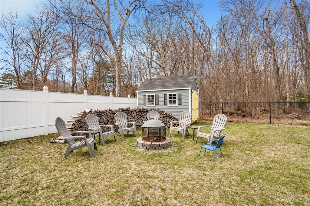 98 Appleyard Lane Property Photo 30
