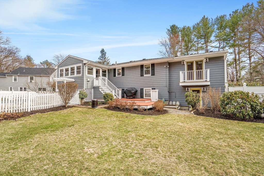 98 Appleyard Lane Property Photo 32