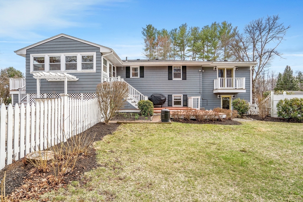 98 Appleyard Lane Property Photo 33