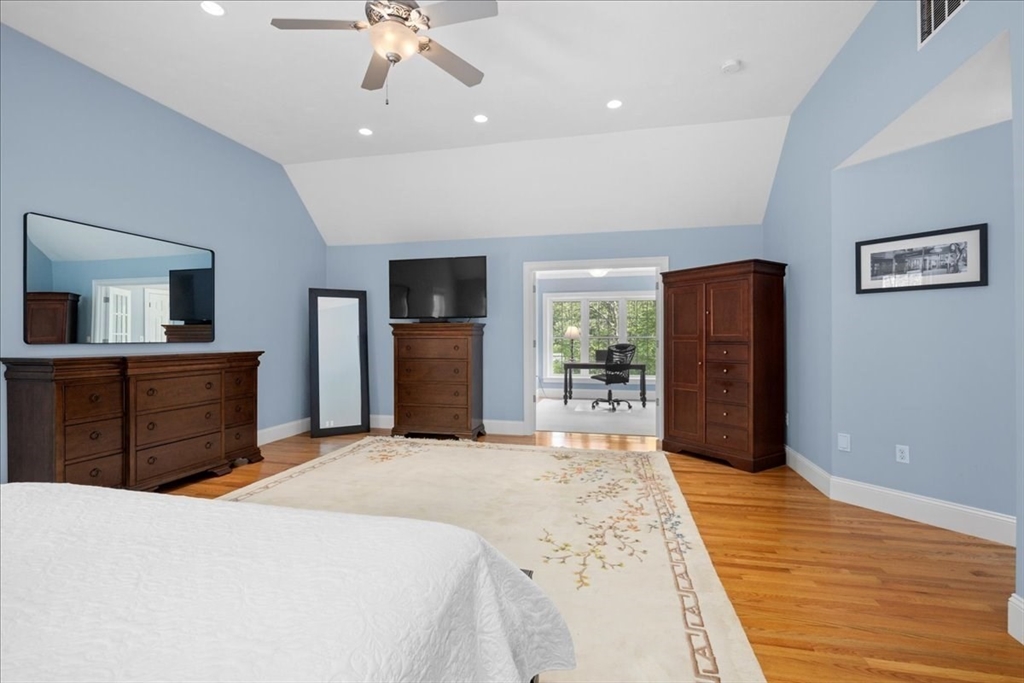 13 Foxhill Dr Property Photo 23