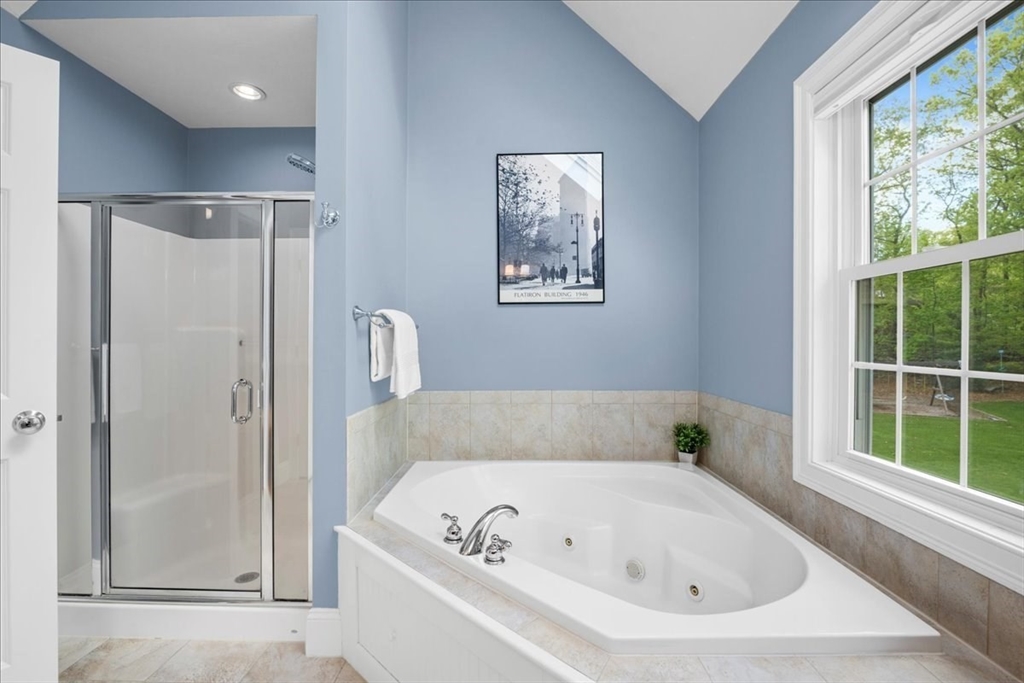 13 Foxhill Dr Property Photo 25