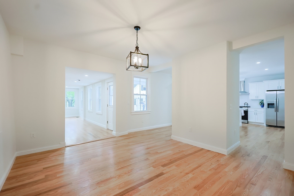 634 Washington St Property Photo 10