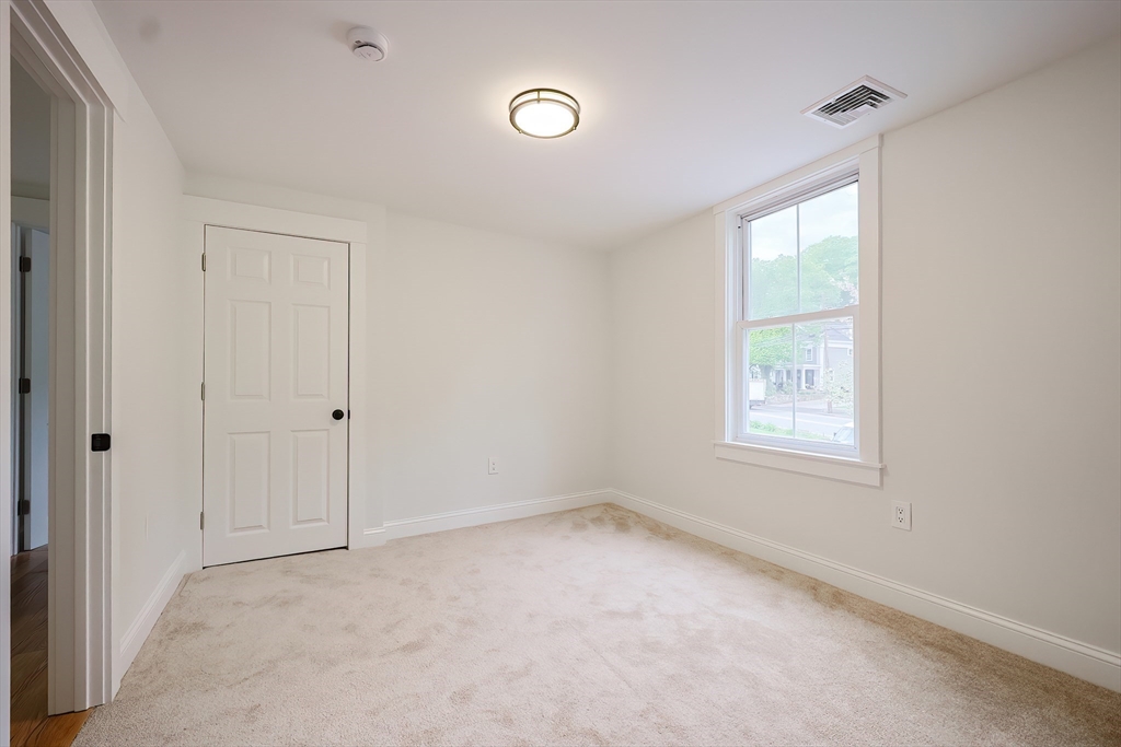 634 Washington St Property Photo 22