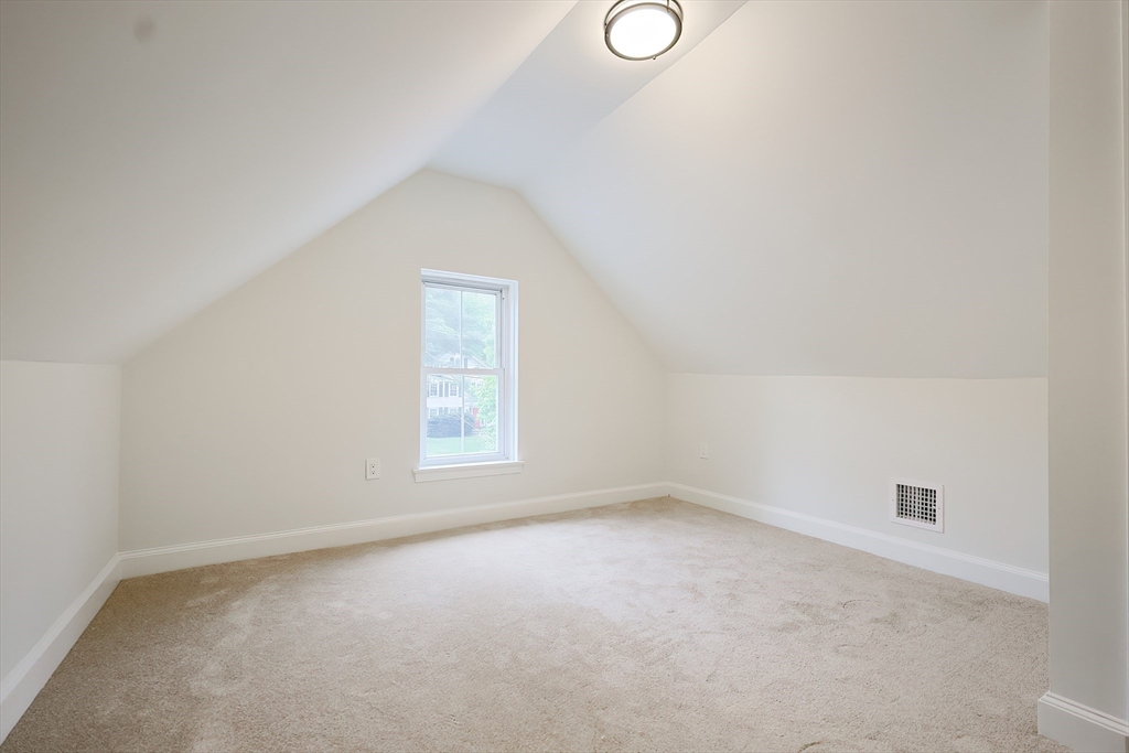 634 Washington St Property Photo 34