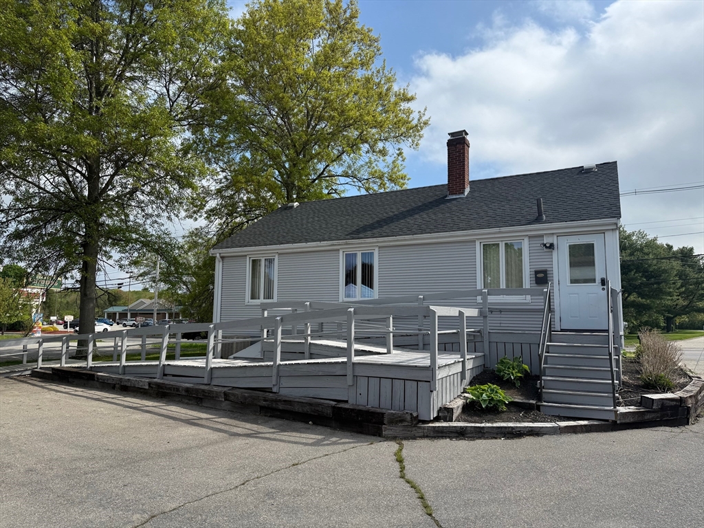 561 County St. Property Photo 3