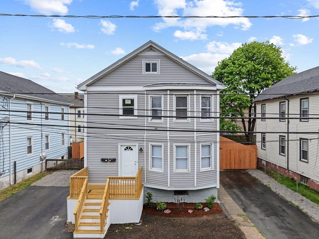 65 Sycamore St Property Photo 1