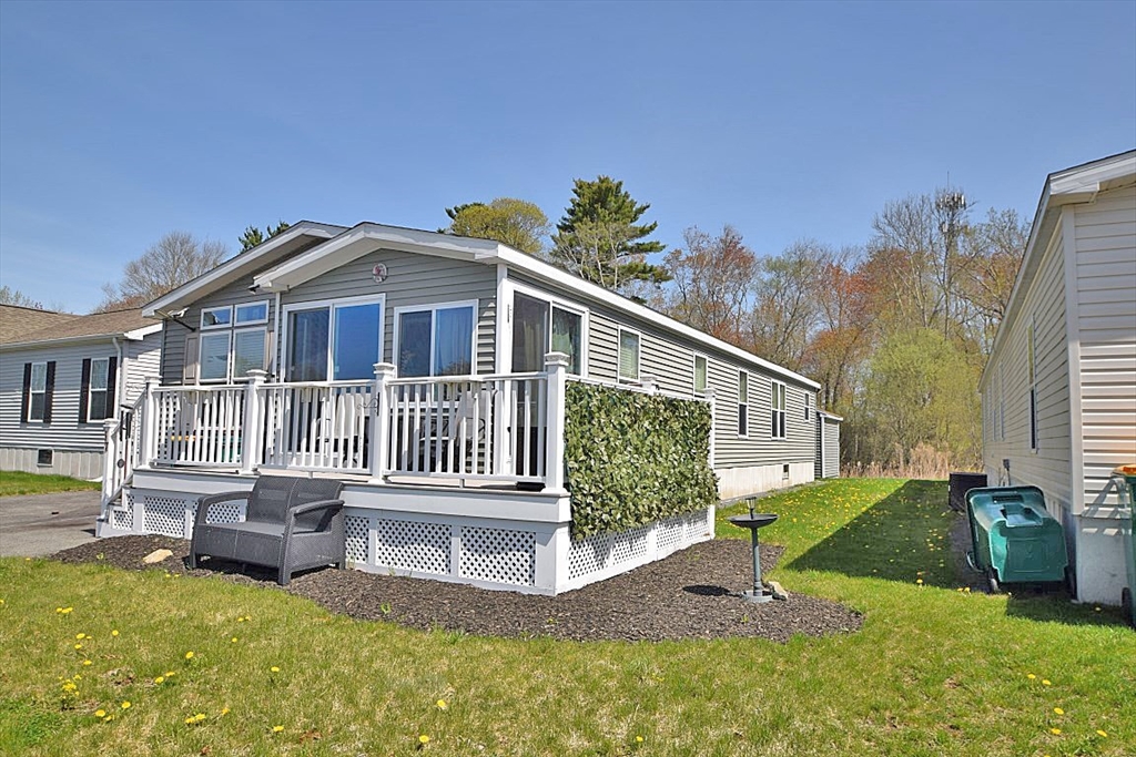 17 E J Medairos Way Property Photo