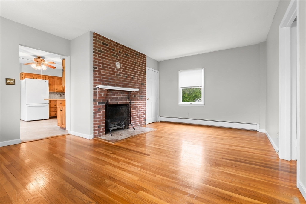 199 Lynn St Property Photo 17