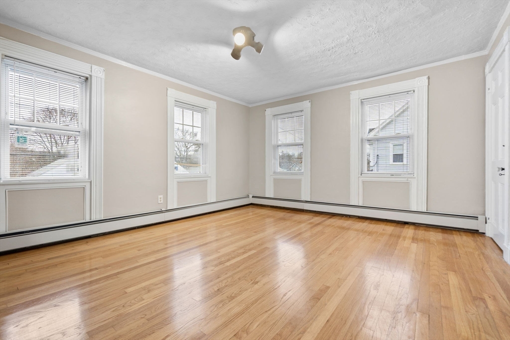 199 Lynn St Property Photo 36