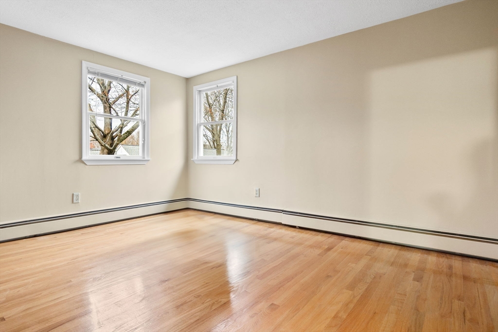 199 Lynn St Property Photo 39