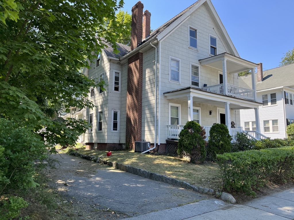 8 Lee # 2 Property Photo 1