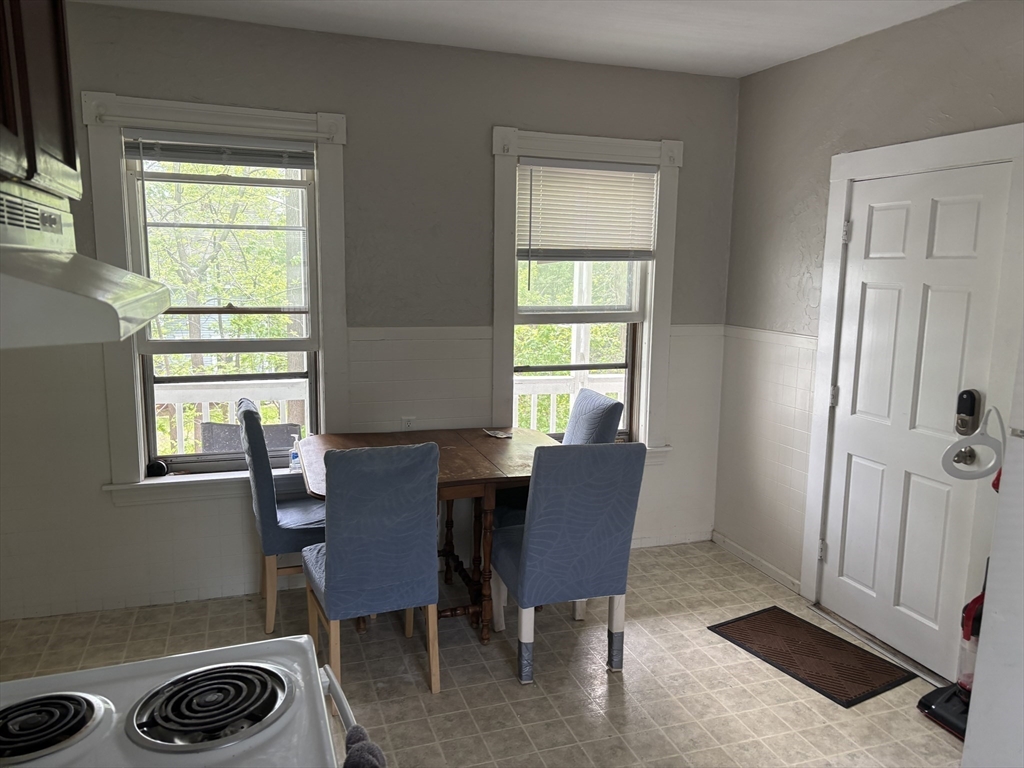 8 Lee # 2 Property Photo 12