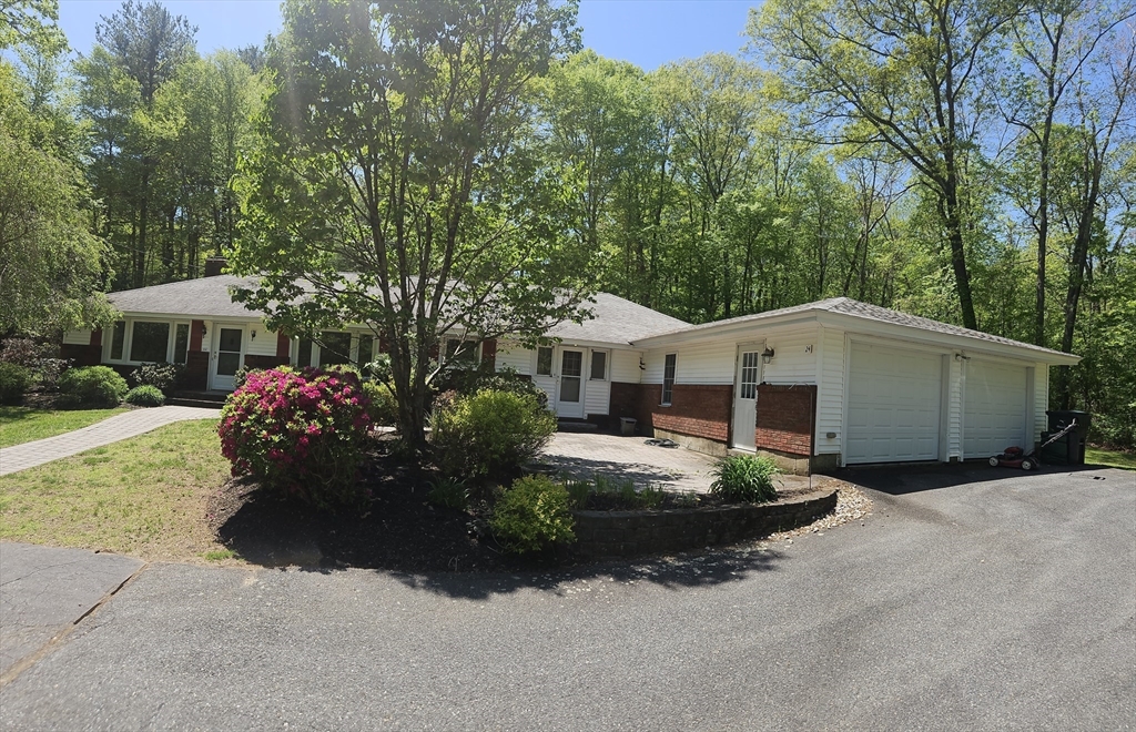 24 Potter Hill Rd Property Photo