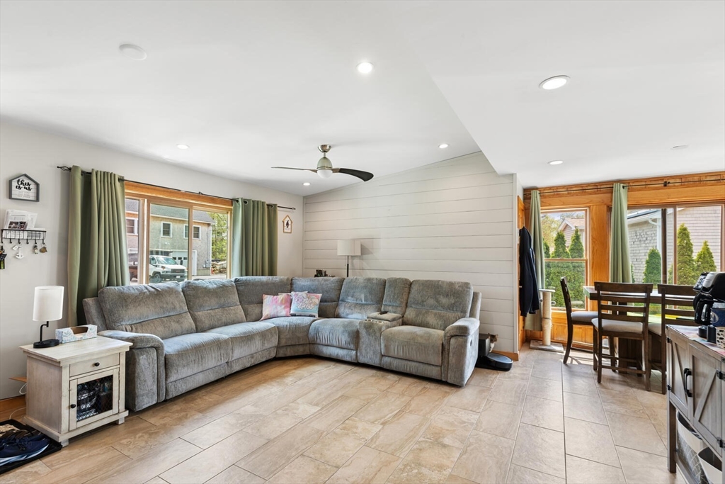 9 Hodgkins Rd Property Photo 6