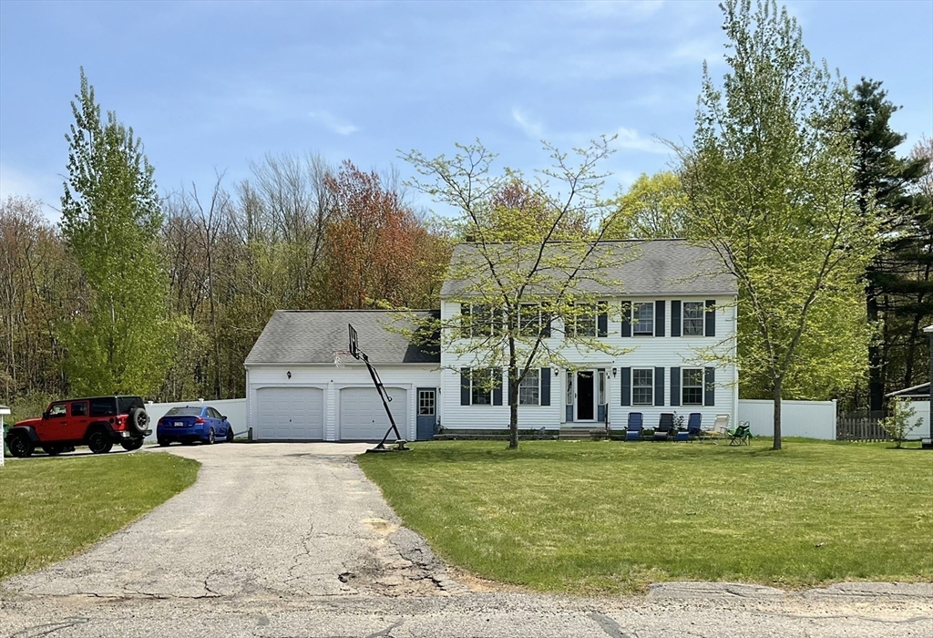 13 Minuteman Dr Property Photo